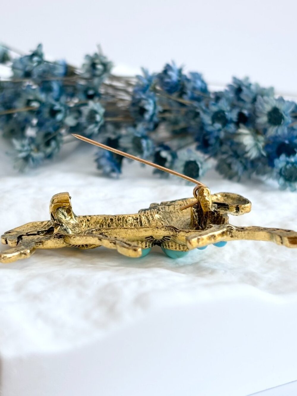 Horse Equestrian Vintage Inspired Faux Turquoise Gold Toned Brooch Pin - Picture 7 of 14